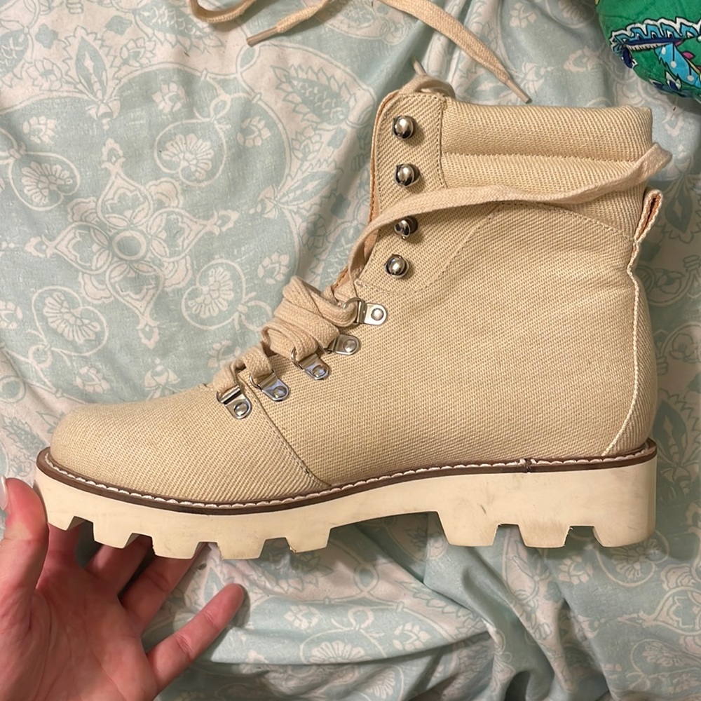 Buckle hiking boots